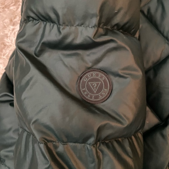 Guess Puffer Jacket - Picture 5 of 5
